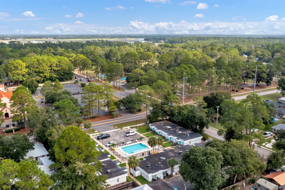 Island Villa 12. Gulf Shores, AL 36542. 1 Bedroom Sleeps 4. Located in the new Waterfront District in Gulf Shores.