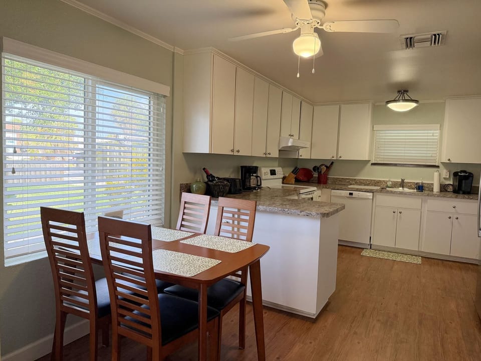 Englewood Escape – Pet Friendly + Heated Pool (5169)