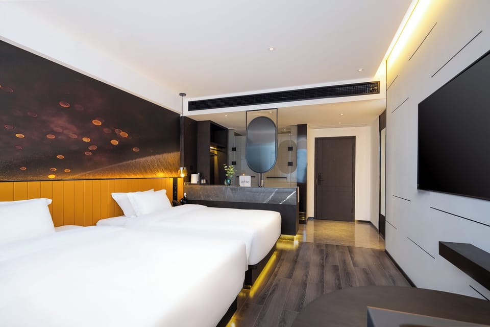 Family Double Room, City View | Desk, WiFi (free)