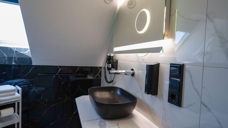 Apartment | Bathroom | Towels