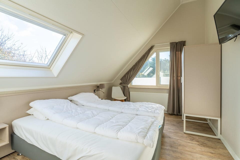 House | 3 bedrooms, individually furnished, bed sheets