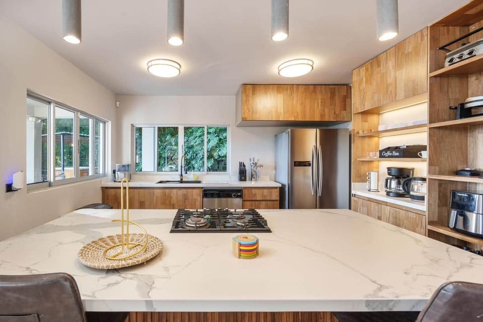 Bnz mansion remodeled gourmet kitchen medellin 02