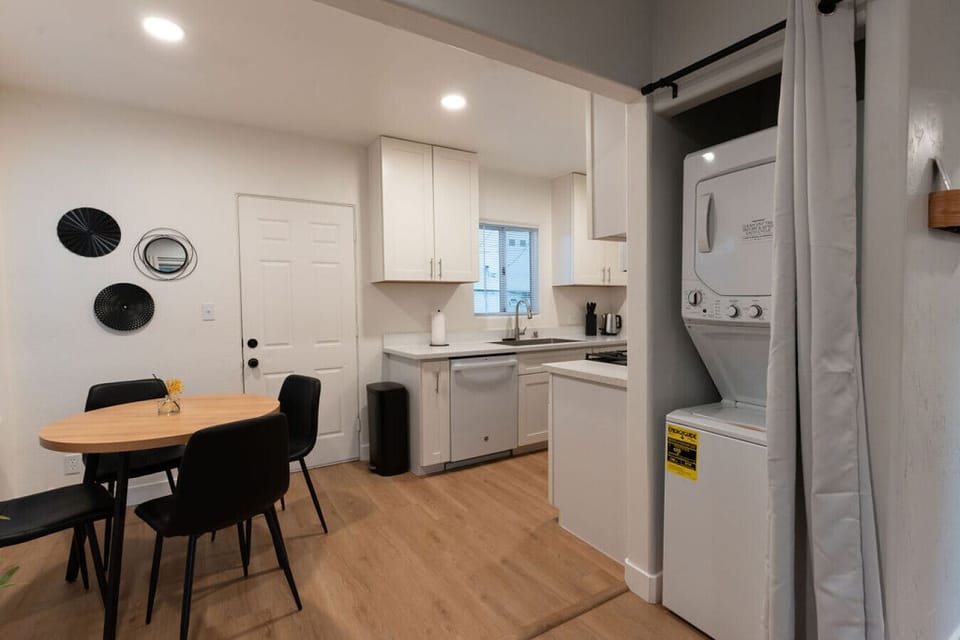 In-Unit Laundry