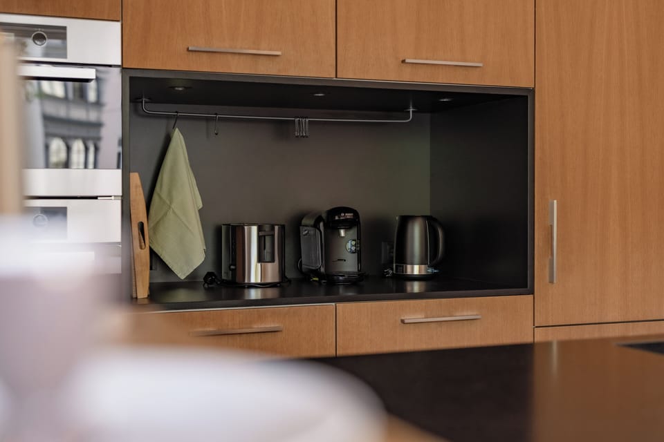 Apartment, Balcony | Private kitchen | Electric kettle, toaster