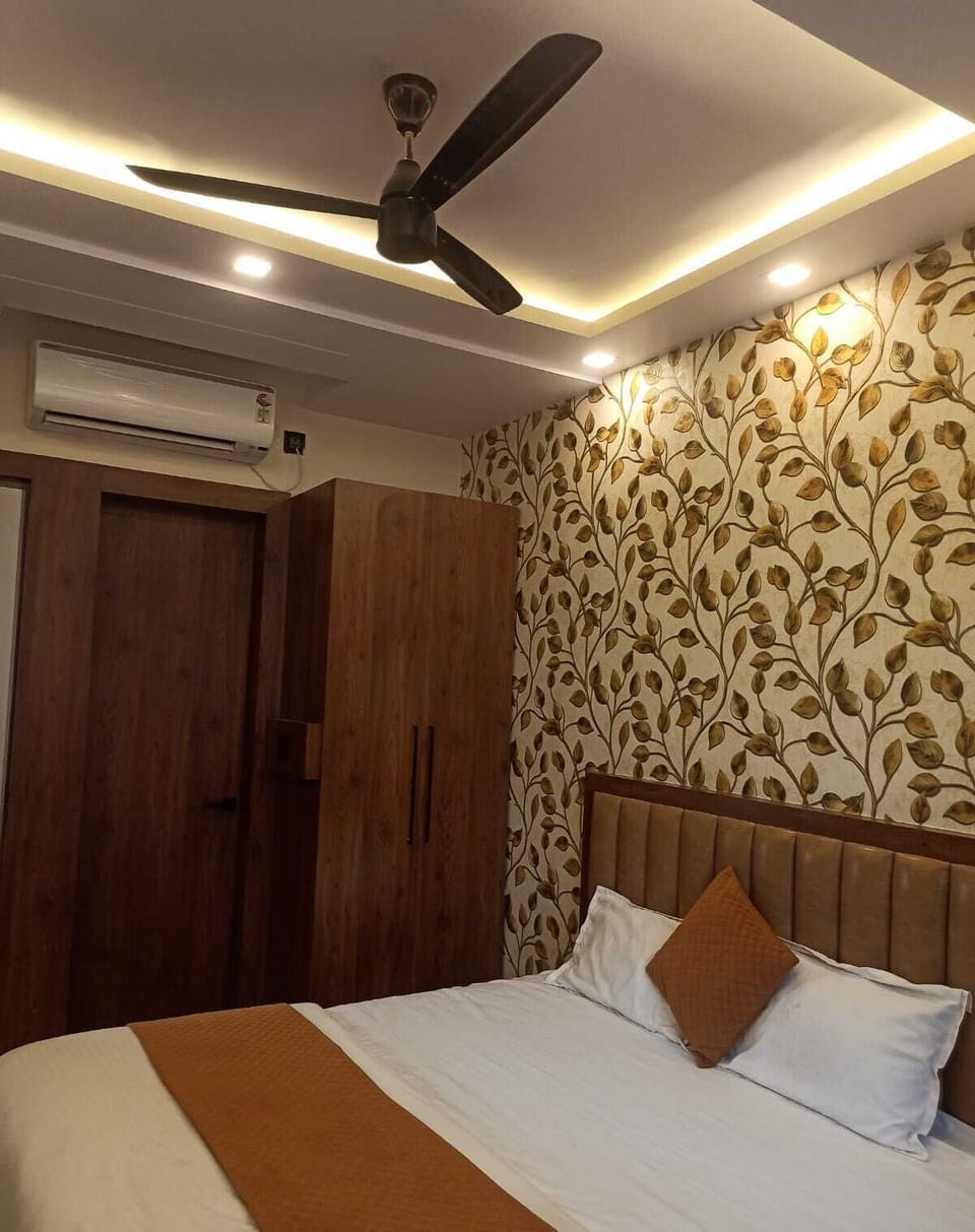 Standard Room | Rollaway beds, free WiFi, bed sheets