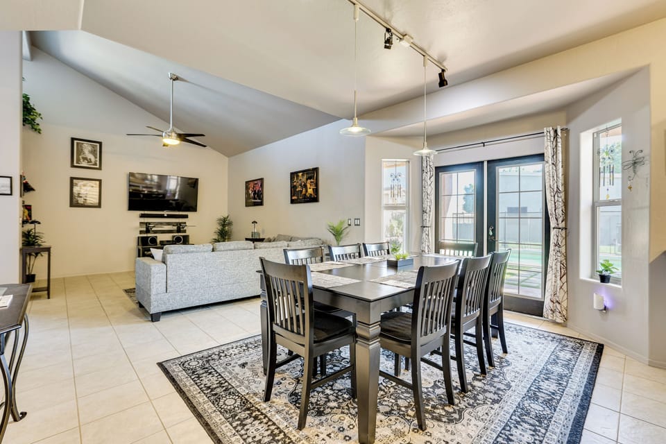 House (3 Bedrooms) | Interior