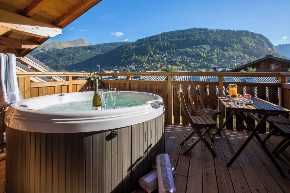 Balcony jacuzzi