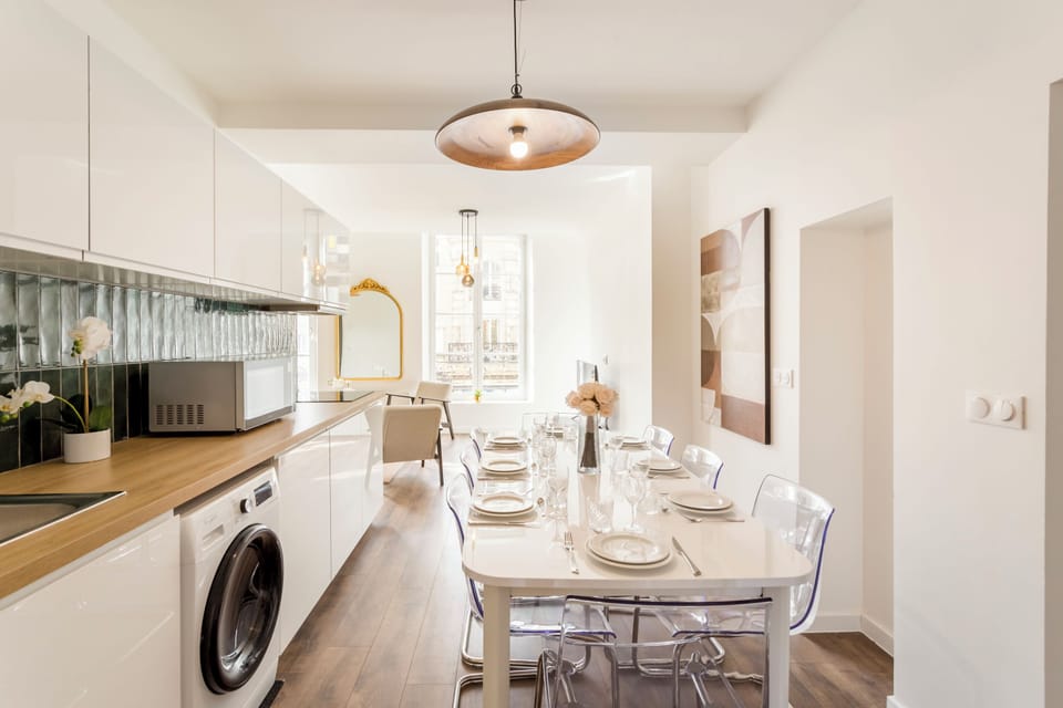 Apartment | Private kitchen | Fridge, microwave, stovetop, electric kettle