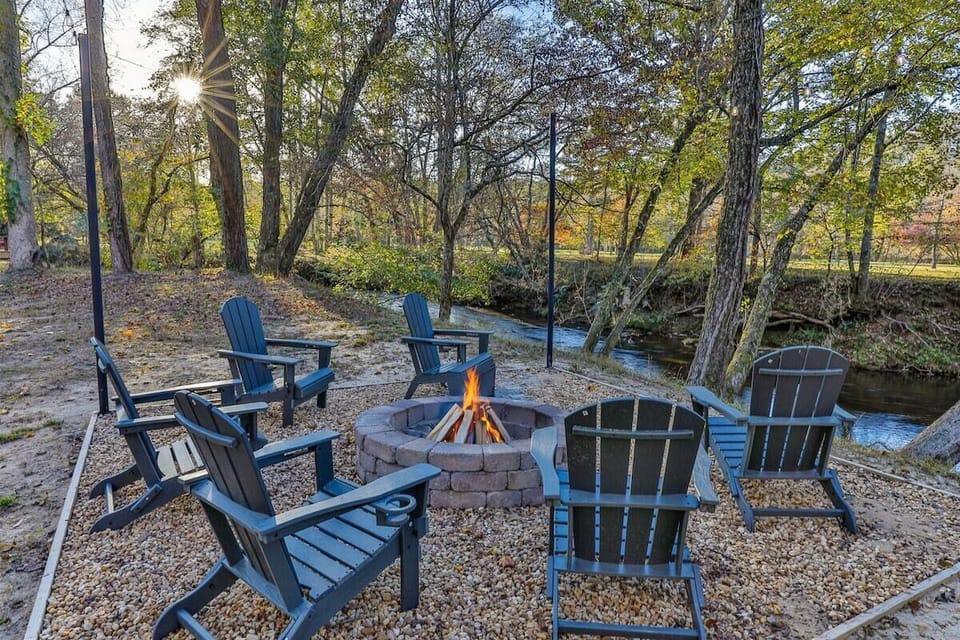 Surrounded With Creek Frontage