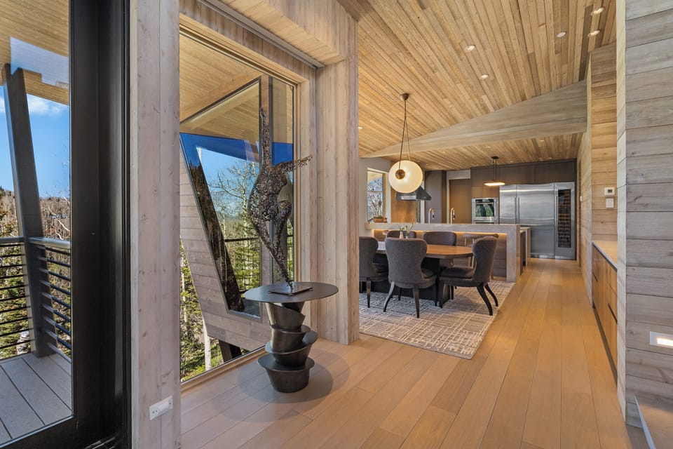 2.13-telluride-monteluce-dining1