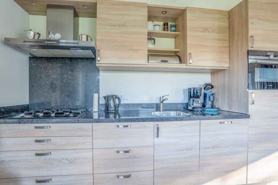 House | Private kitchen | Highchair, cookware/dishes/utensils