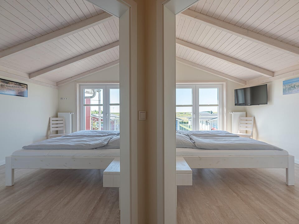 House | 3 bedrooms, individually furnished, bed sheets