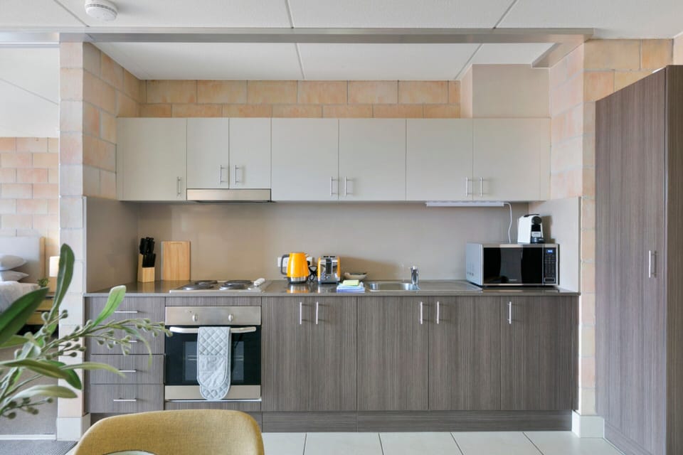 Apartment | Private kitchen | Cookware/dishes/utensils
