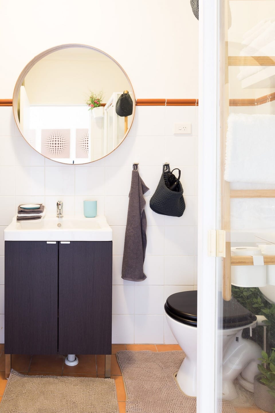 Apartment | Bathroom | Soap