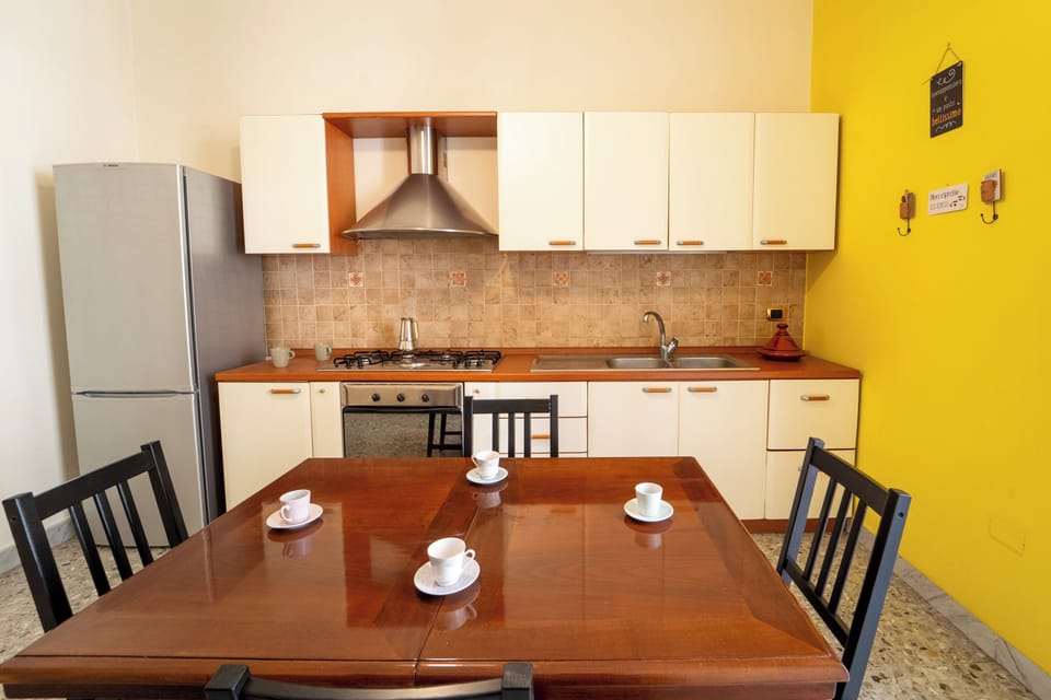 Basic Apartment, Balcony | Private kitchen | Fridge, oven, stovetop, electric kettle