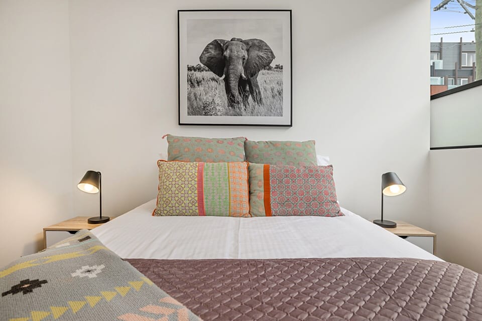 Apartment | 2 bedrooms, iron/ironing board, bed sheets