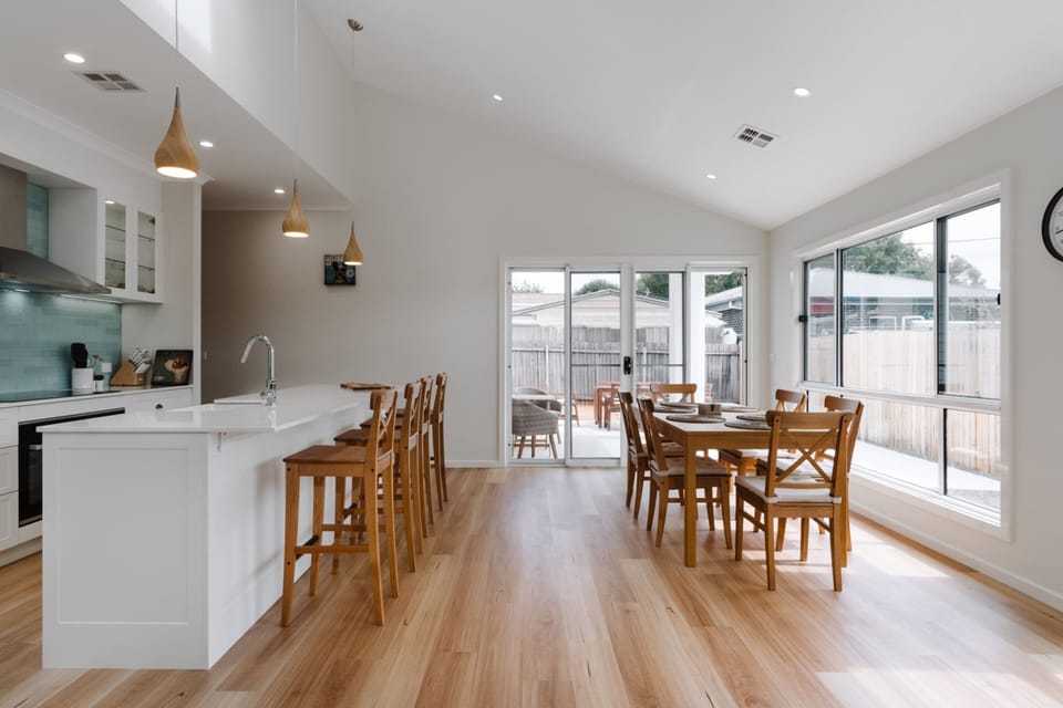 Apartment | Dining
