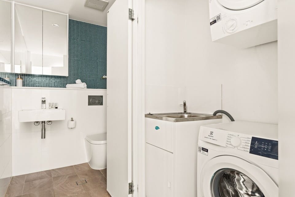 Coastal 2-bed Apartment Near Beach Apartment in Sydney