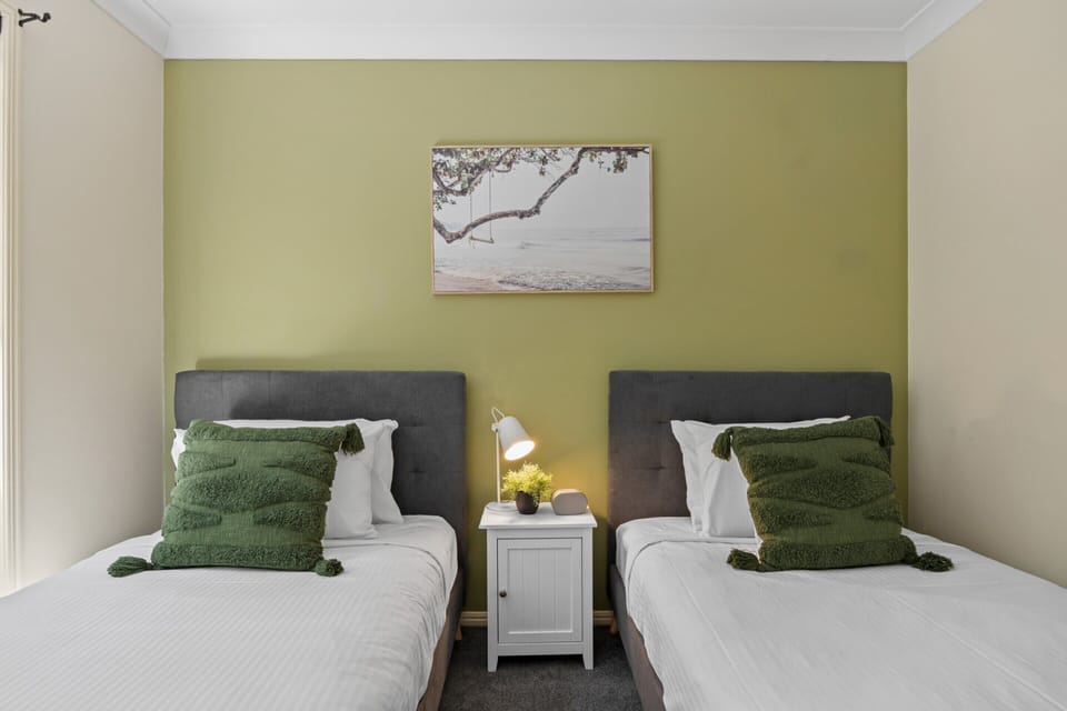 Apartment | 4 bedrooms, iron/ironing board, bed sheets