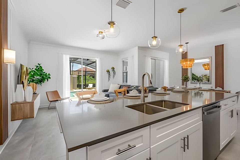 Kitchen or kitchenette