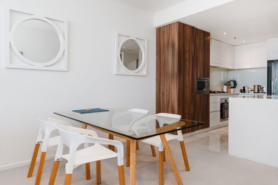 Apartment | Dining