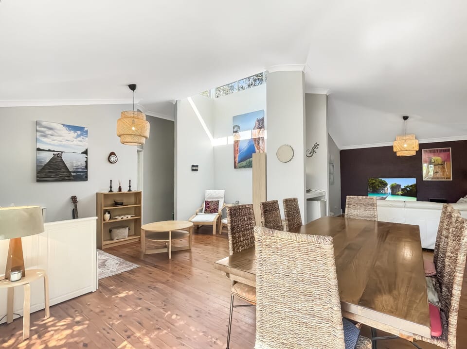 Apartment | Dining