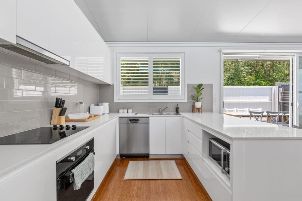 Apartment | Private kitchen | Cookware/dishes/utensils