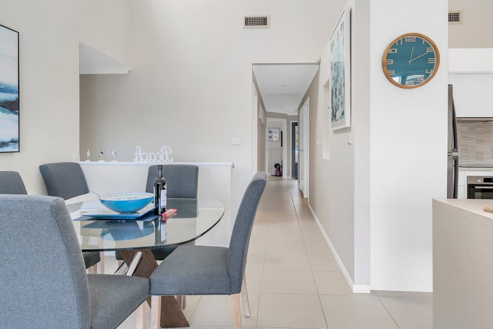 Apartment | Dining