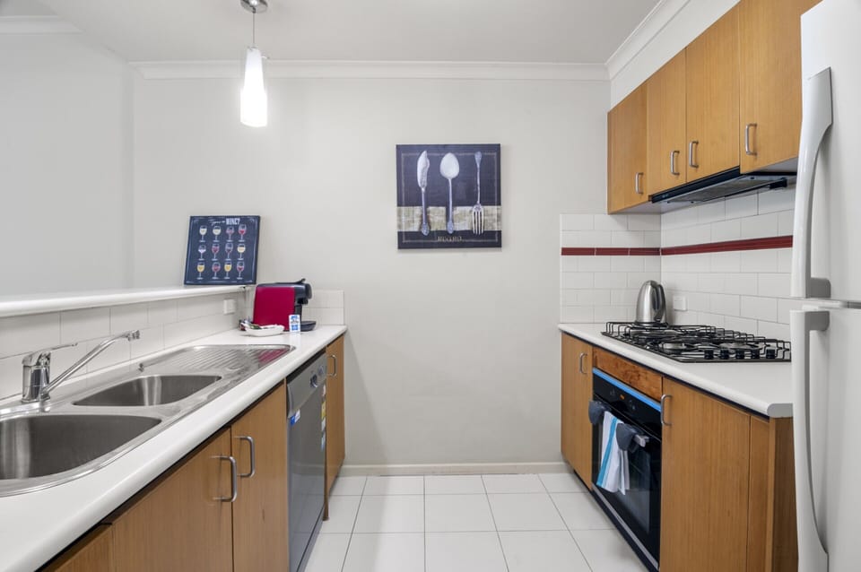 Apartment | Private kitchen | Cookware/dishes/utensils