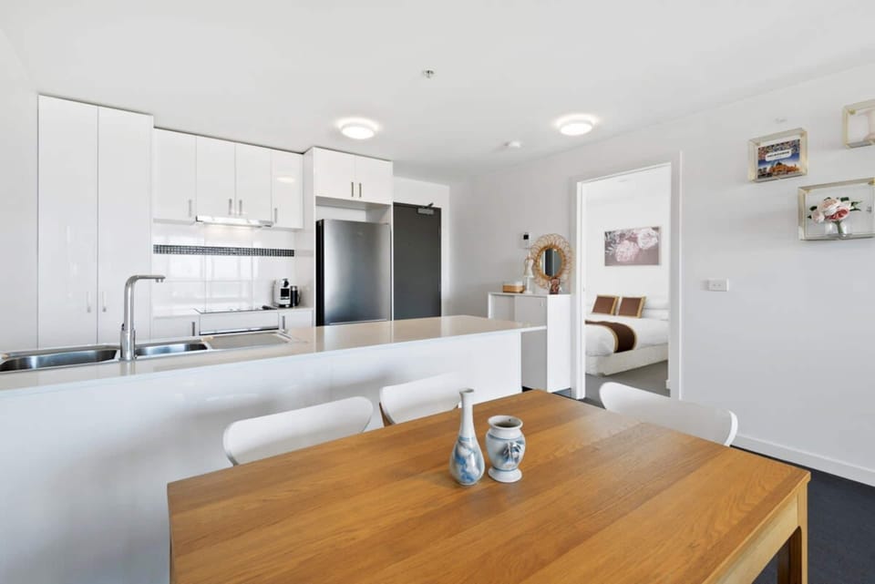 Apartment | Dining