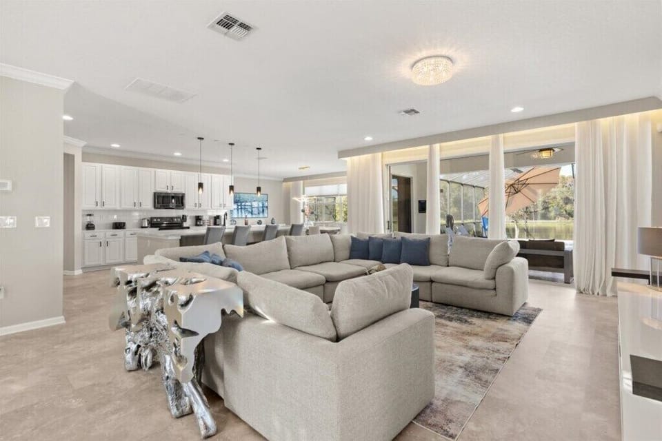 3901OakvilleAvenue(2)
