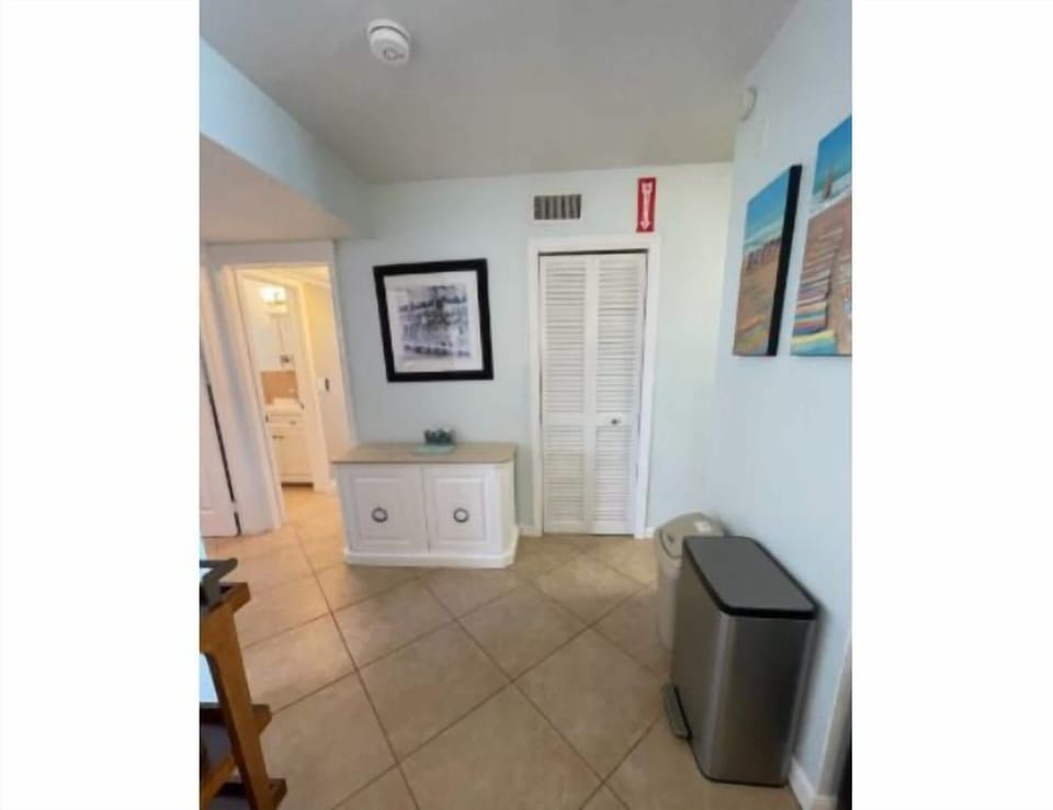 Family Apartment, Ocean View | Living area | Flat-screen TV