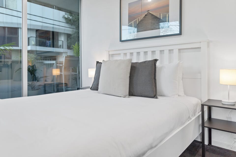 Apartment | 2 bedrooms, laptop workspace, iron/ironing board, bed sheets