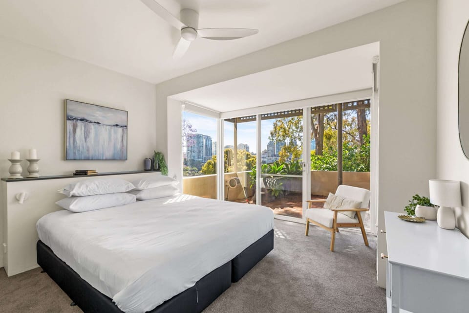 Apartment | 2 bedrooms, iron/ironing board, bed sheets