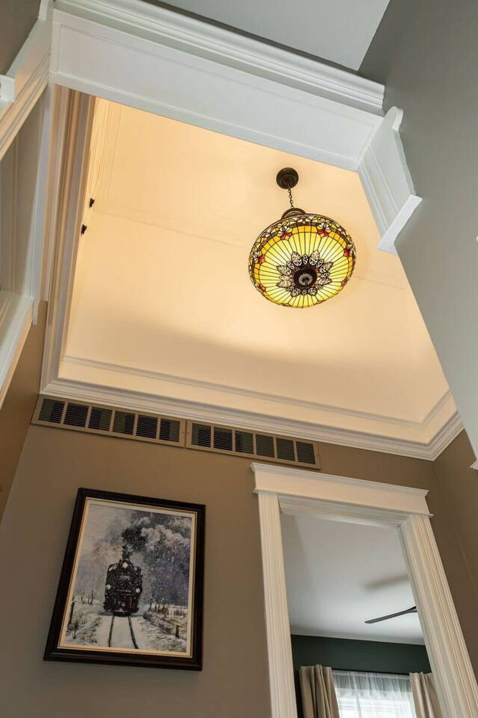 Tiffany style chandelier in the 2nd floor foyer