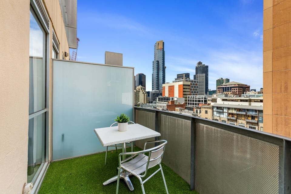 Apartment | Outdoor dining
