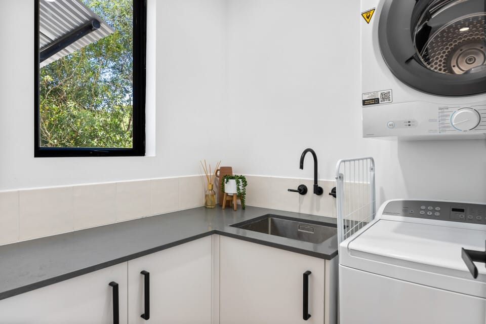 Apartment | Private kitchen | Cookware/dishes/utensils