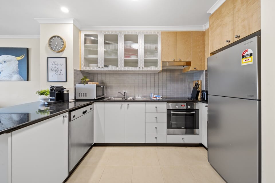 Apartment | Private kitchen | Fridge, microwave, oven, stovetop