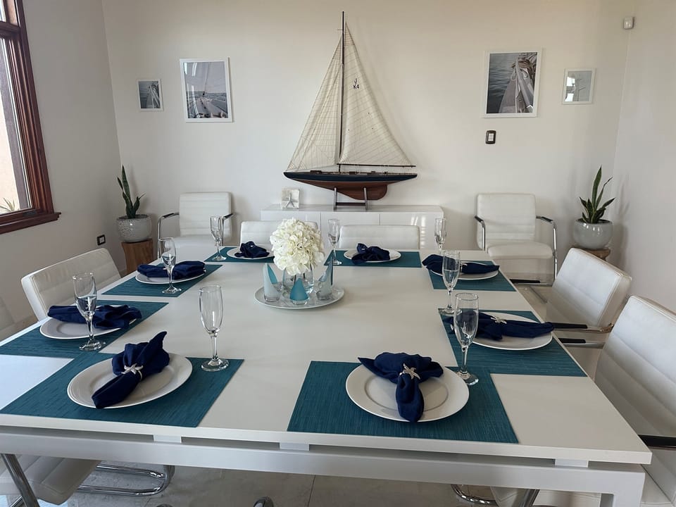 “Perfect space for relaxing dinners during your Aruba stay.”
Dining Table in the kitchen - (seats 10 )