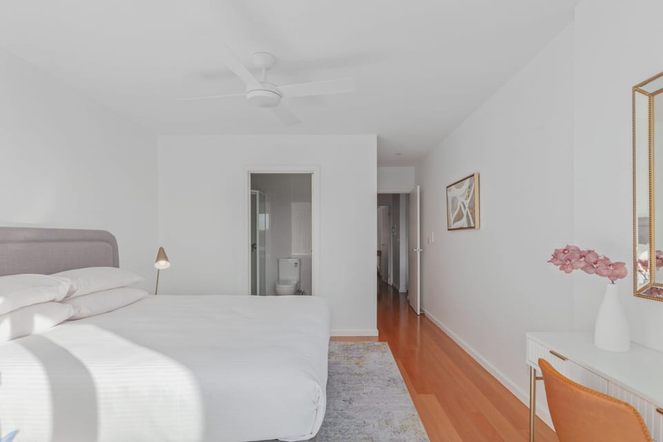 Apartment | 2 bedrooms, laptop workspace, iron/ironing board
