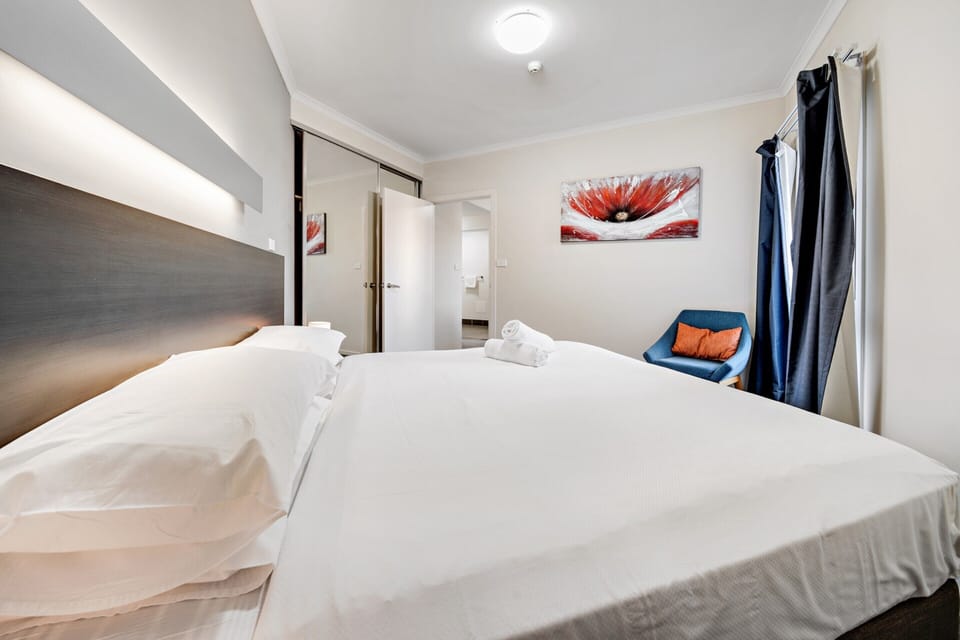 Apartment | 1 bedroom, laptop workspace, iron/ironing board, bed sheets
