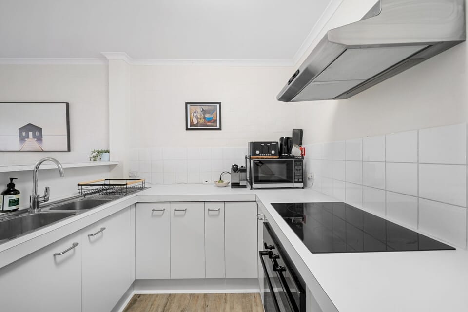 Apartment | Private kitchen | Cookware/dishes/utensils