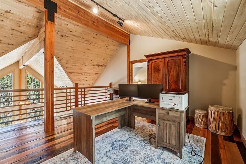 Loft - Mountain Serenity Retreat - Blue River Vacation Rental