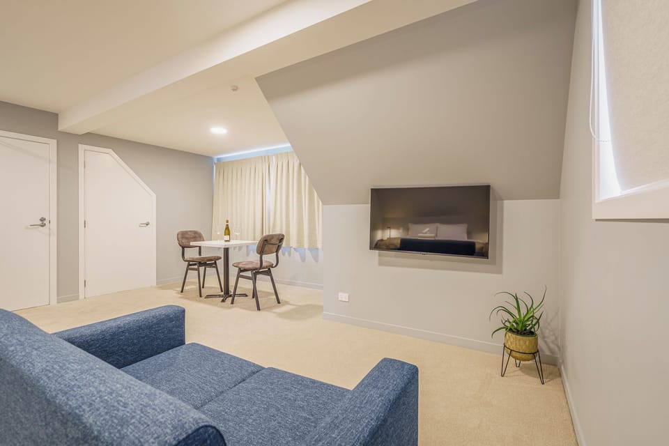 Suite | Living area