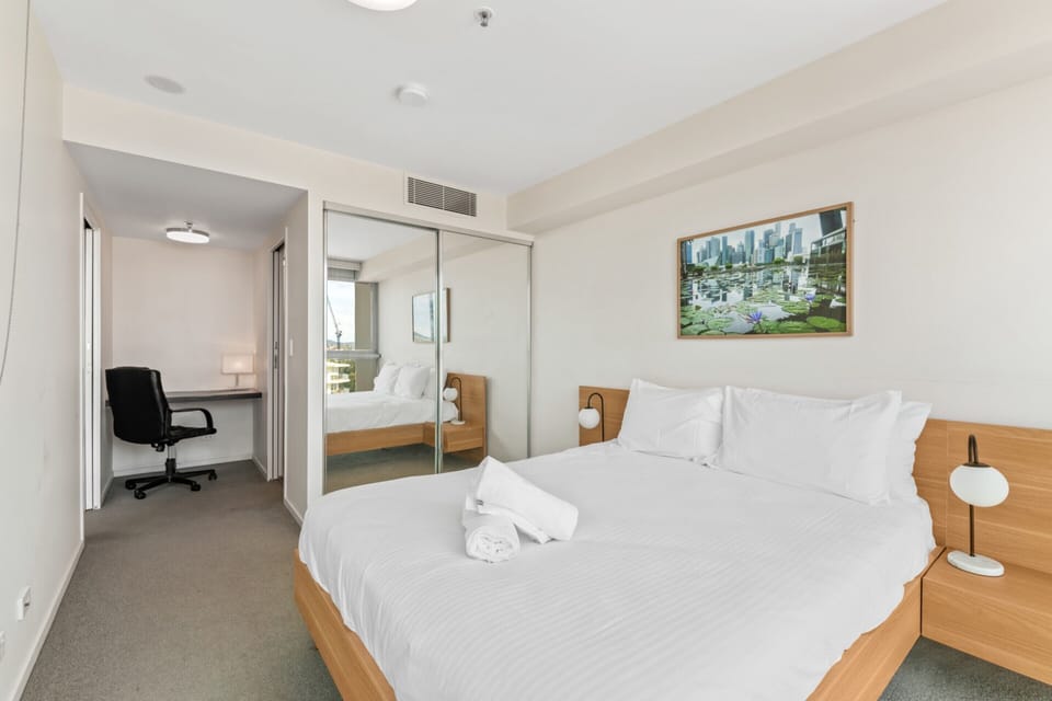 Apartment | 2 bedrooms, laptop workspace, iron/ironing board, bed sheets