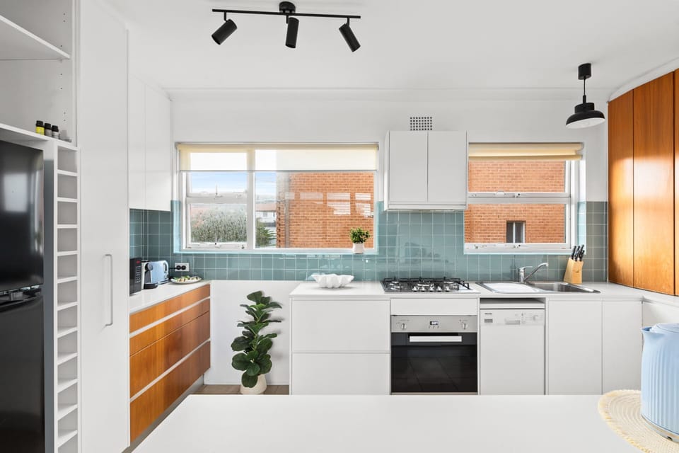 Apartment | Private kitchen | Cookware/dishes/utensils