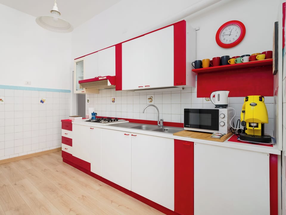 Comfort Apartment, Balcony, City View | Private kitchen | Fridge, microwave, stovetop, espresso maker