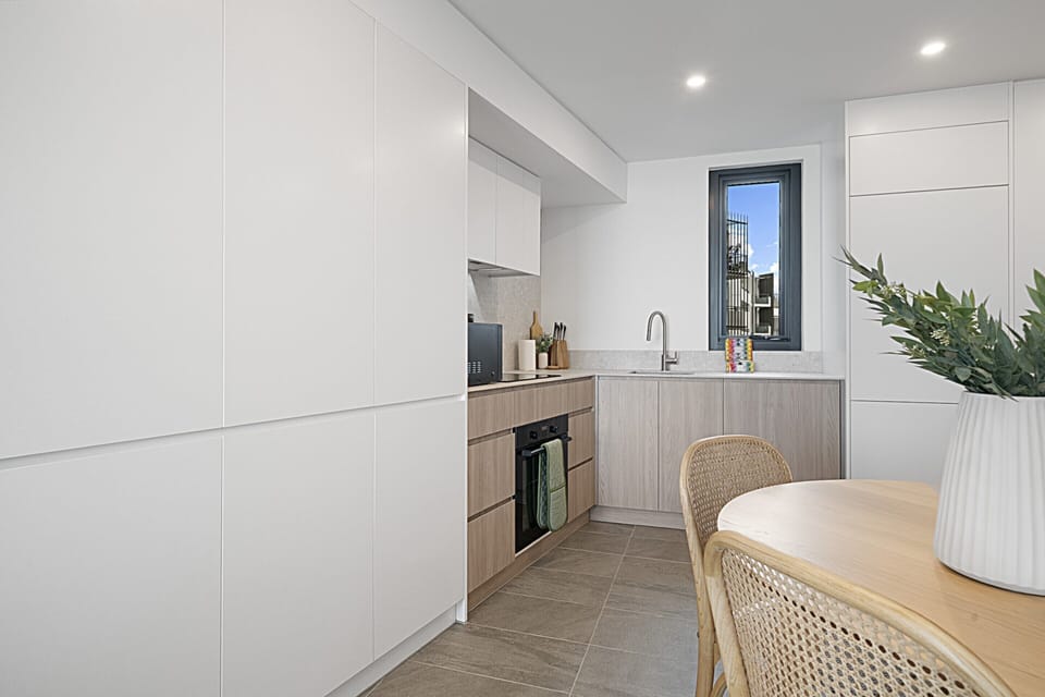 Apartment | Private kitchen | Oven, cookware/dishes/utensils