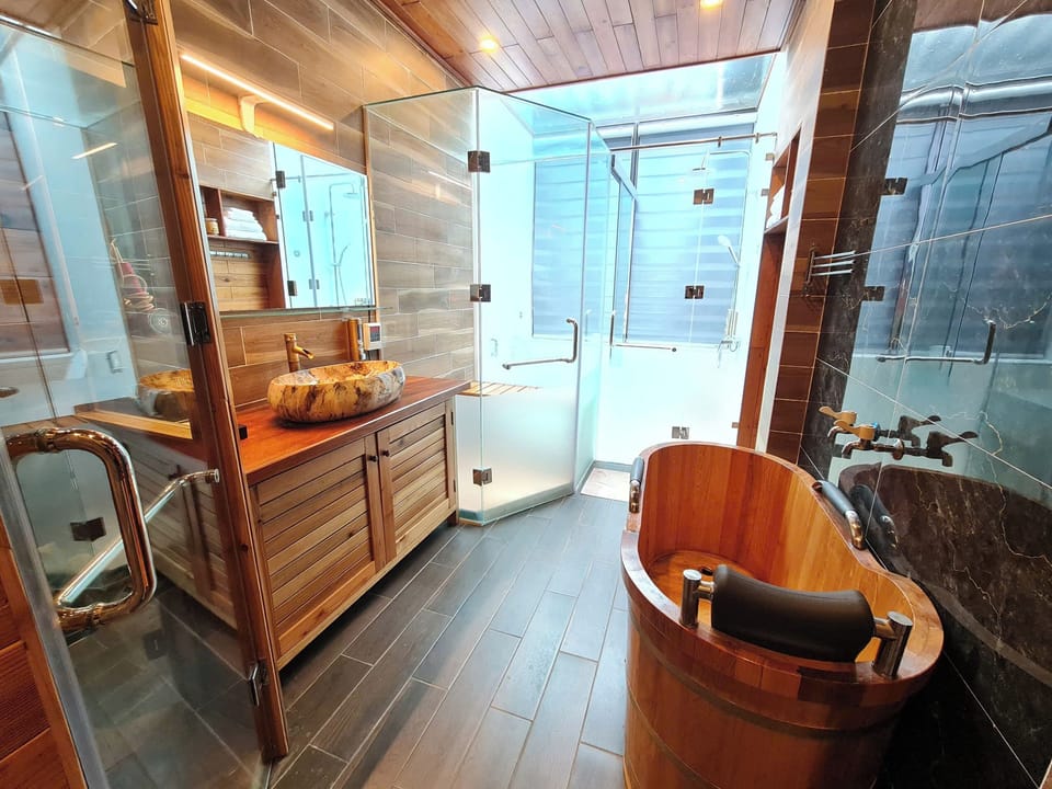 Luxury Double Room, Valley View | Bathroom | Designer toiletries, hair dryer, slippers, bidet
