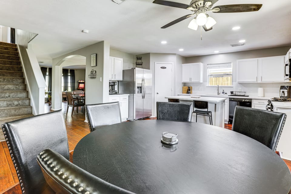 Dining Area | 1st Floor